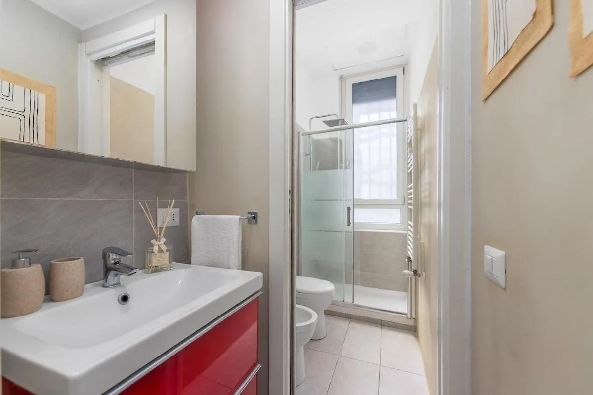 Apartment Near To Direct Metro To Duomo And Central Station - Quiet Milan