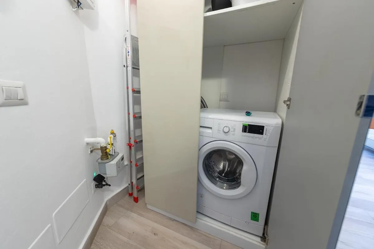 Apartment Near To Direct Metro To Duomo And Central Station - Quiet Milan
